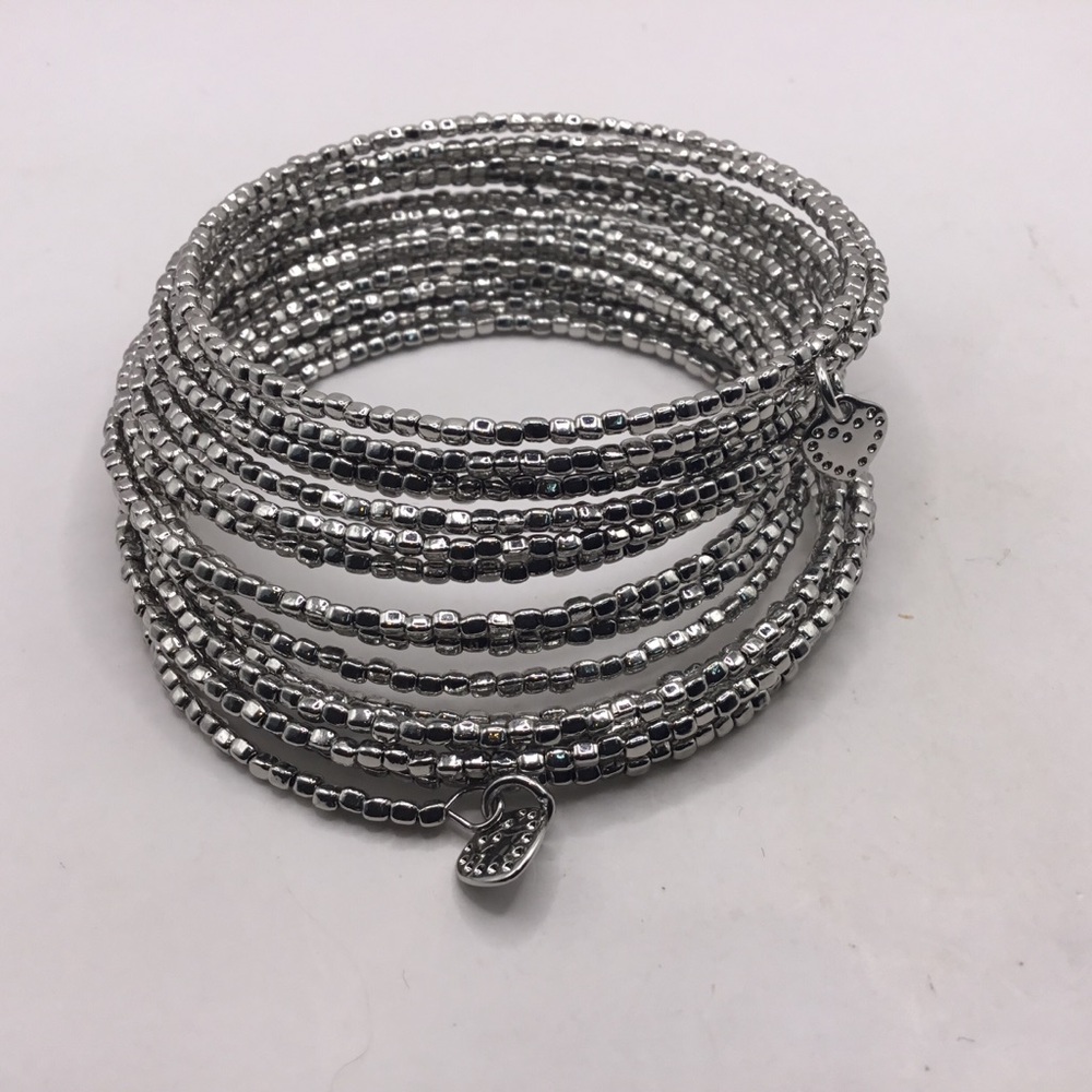 Vintage AVON Etched Heart Locket and STELLA & DOT Bardot Spiral Bracelet 🔥 - Picture 4 of 8